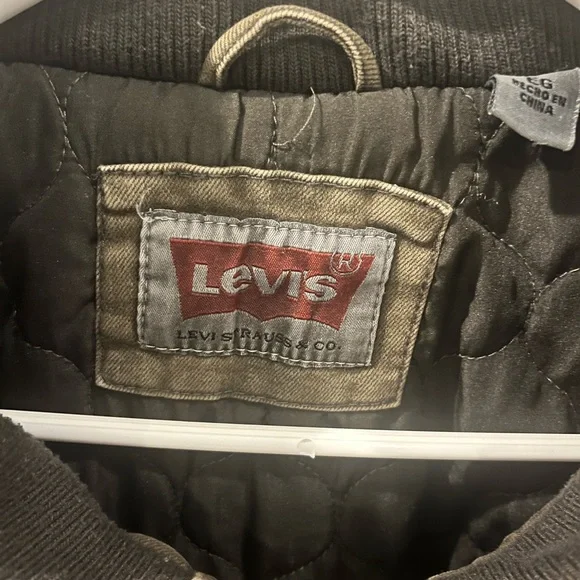 Levi's Men's Military Green Field Jacket - Picture 3 of 8